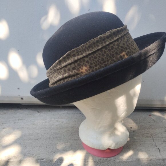 Vintage Felt Bowler Derby Hat - Picture 4 of 7